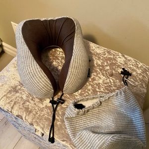 Memory foam travel pillow with Carry bag
